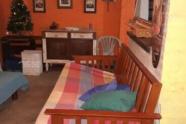 پانسیون Ariana