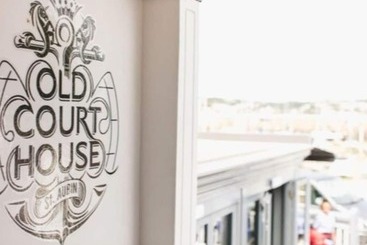 پانسیون The Old Courthouse Inn