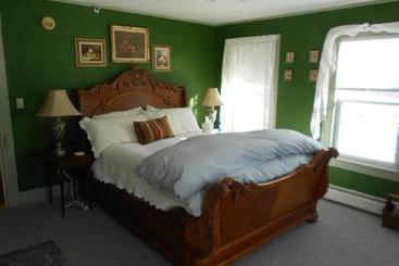 تختخواب و صبحانه Eastman Inn