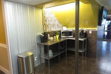 Отель Riverside Suites