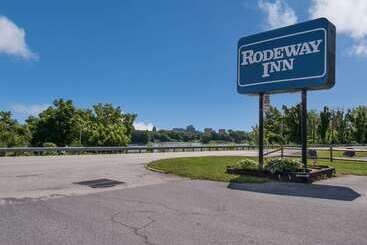 فندق Rodeway Inn Wormleysburg – Harrisburg