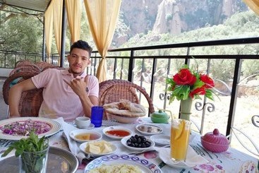 هتل Amalou Imouzer Ida Outanan