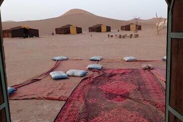 پانسیون Atta Desert Camp