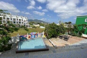 پانسیون Burano Yellow Villa