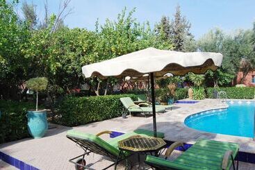 Riad Les Jardins Mabrouk