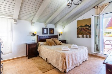 Villas Dehesa Roche Viejo