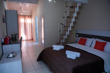 بنسيون La Perla Amantea