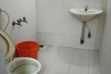 هتل Unnikrishna Lodge