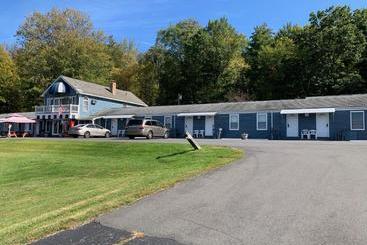 هتل American Inn Lee