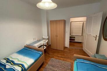 펜션 Gertis Blumenhof Privatzimmer, Ferienwohnung