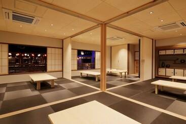 胶囊酒店 Yurakujo