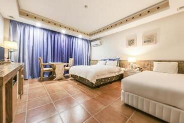 Ring Hotels In Nivelungen