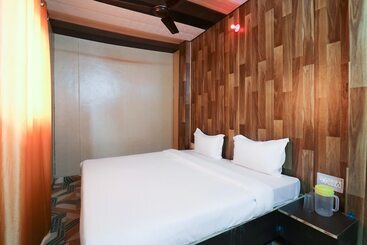 ホテル Spot On 49126 Silent Valley Appartments