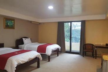 Phil Oasis  And Resorts