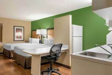 ホテル Suburban Studios Columbus North