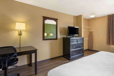 בית מלון כפרי Extended Stay America Suites Fresno North