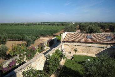 تختخواب و صبحانه Masseria La Tofala Benessere & Spa