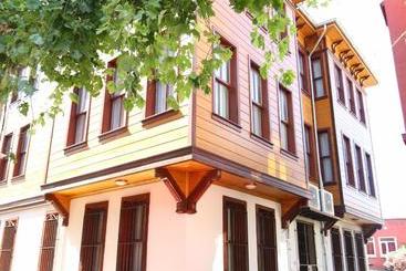 هتل Grand Konak