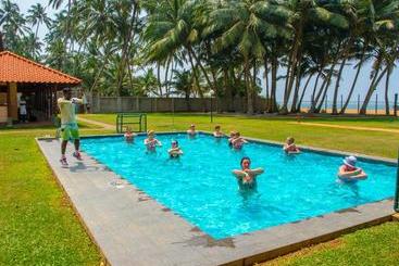 Mermaid Hotel & Club