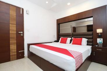 فندق Ml Pride By Oyo Rooms