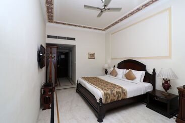 ホテル Orient Taj By Oyo Rooms