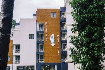 هتل Resolute Shekvetili