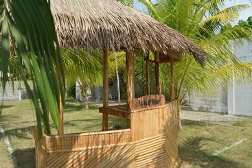 ペンション Honors Residence