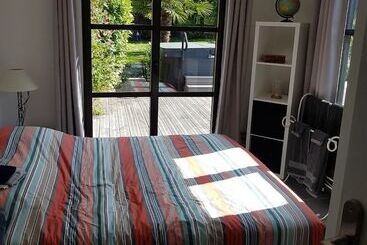 تختخواب و صبحانه La Griotte Chambre D Hotes