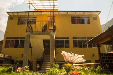 بنسيون Inka Khawarina Tambo Lodge