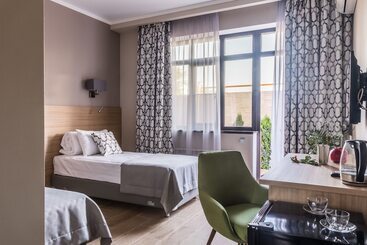 پانسیون Sowa House