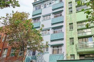 آپارتمانهای توریستها Sky Garden Studios