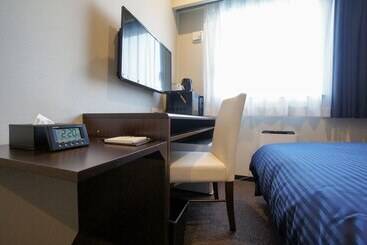 فندق Livemax Osaka Umeda Nakatsu