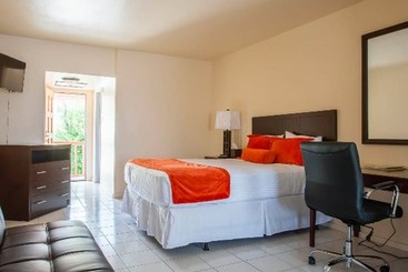 Village Cay Hotel And Marina