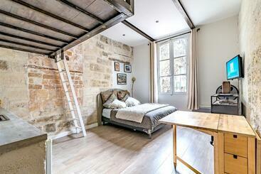 Жильё для туристов Studios Entre Le Pont D  Avignon Et Le Palais Des Papes