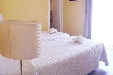 פנסיון Alcamim Guesthouse