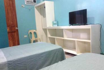 פנסיון C   Side Inn