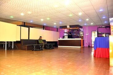 پانسیون Kathmadu Fawlty Home