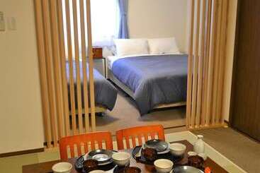 آپارتمان Ben S Guesthouse Kyoto