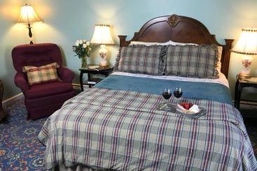 Fox & Hound Bed & Breakfast New Hope