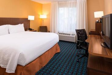 ホテル Fairfield Inn Orlando Airport