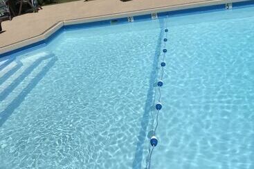 هتل Falmouth Heights Motor Lodge