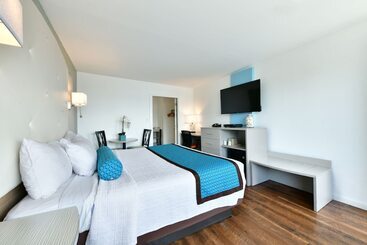 בית מלון כפרי The Freeport Inn And Marina