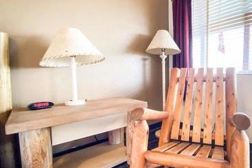 مُتل Fort Verde Suites