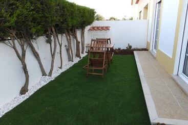 דירות לתיירים Madressilva House