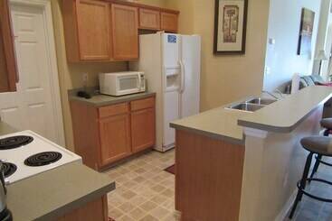 茅舍 R1 Glenbrook 4 Bed / 2 Bath