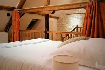 קוטג'' Domaine Des éléphants