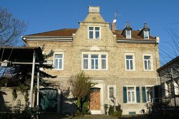 דירות לתיירים Ferienwohnung Weingut Dr. Dahlem