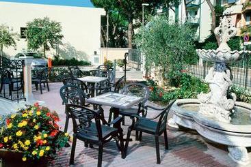 هتل B&b Euro