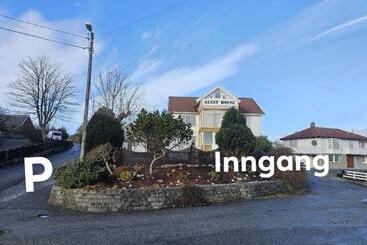 ペンション Guest House Karmøy