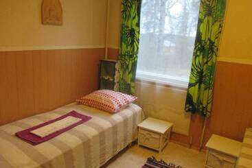 פנסיון Guest House Ugrin Paikka